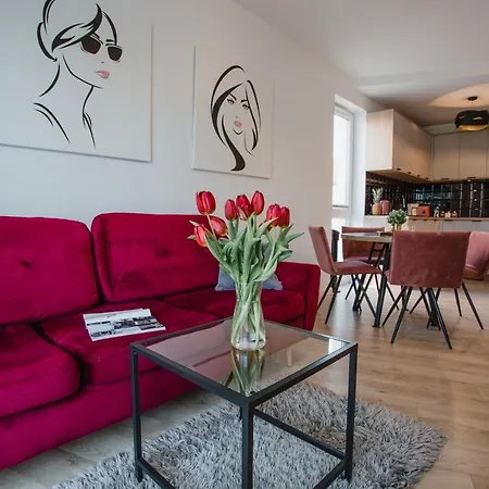 Apartamento W&K - White&Grey - Faktura Vat, Netflix, Parking W Garazu, Blisko Dworca I Centrum Koszalin