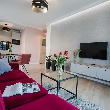 W&K - White&Grey - Faktura Vat, Netflix, Parking W Garazu, Blisko Dworca I Centrum Apartamento