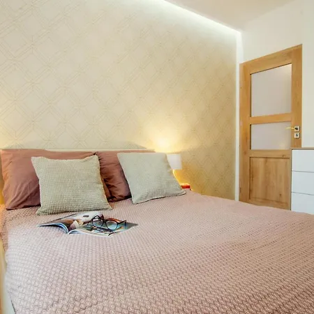 W&k - White&grey - Klimatyzacja, Faktura Vat, Netflix, Parking W Garazu, Blisko Dworca I Centrum Koszalin