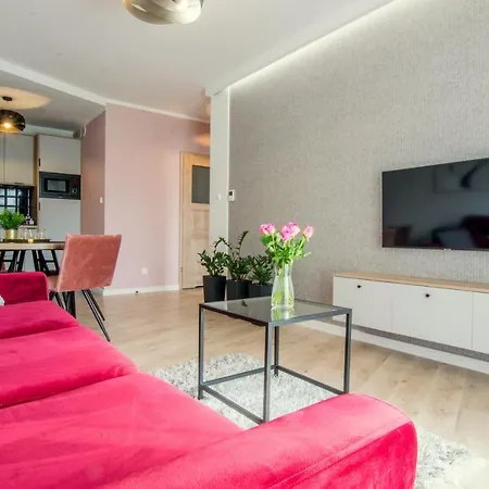 W&k - White&grey - Klimatyzacja, Faktura Vat, Netflix, Parking W Garazu, Blisko Dworca I Centrum Apartmán Košalín