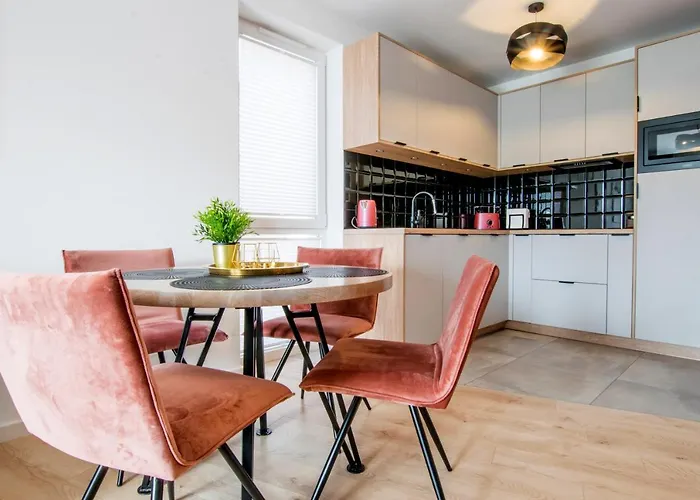 Apartamento W&k - White&grey - Klimatyzacja, Faktura Vat, Netflix, Parking W Garazu, Blisko Dworca I Centrum Koszalin